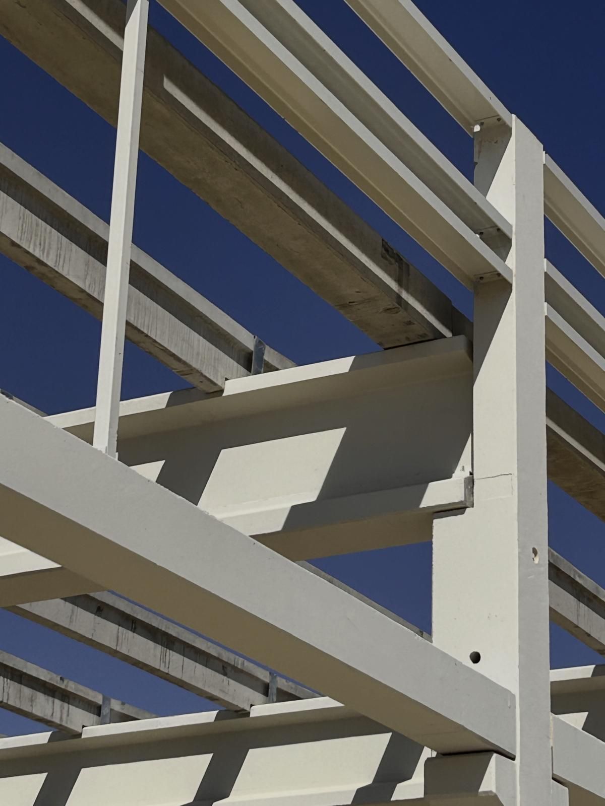 Estructura de acero en obra