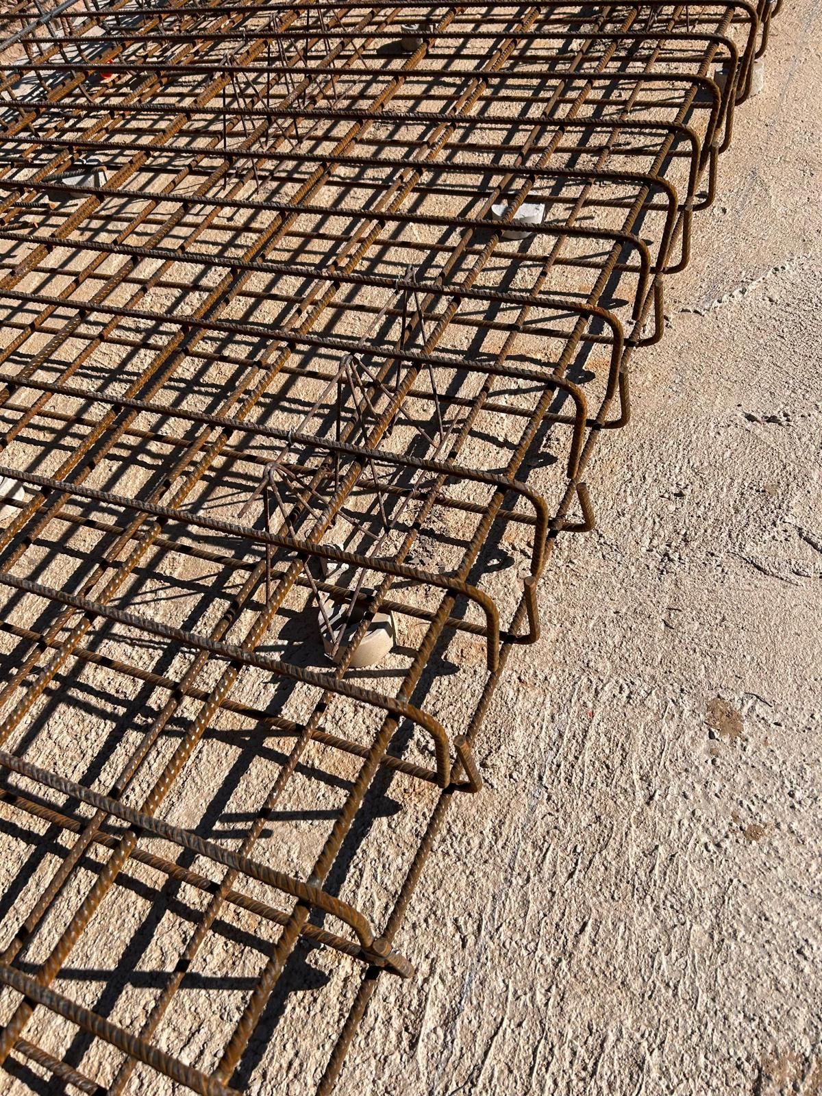 Jaulas de armadura en obra
