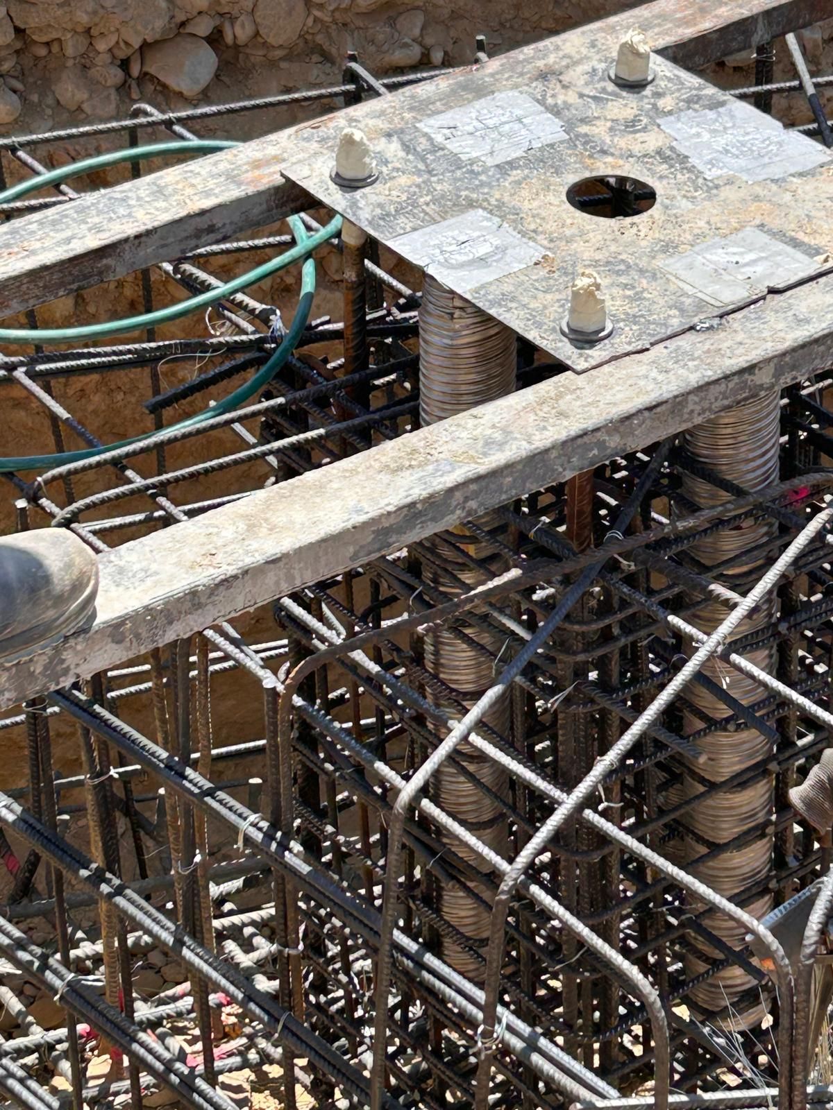 Placa de anclaje en obra